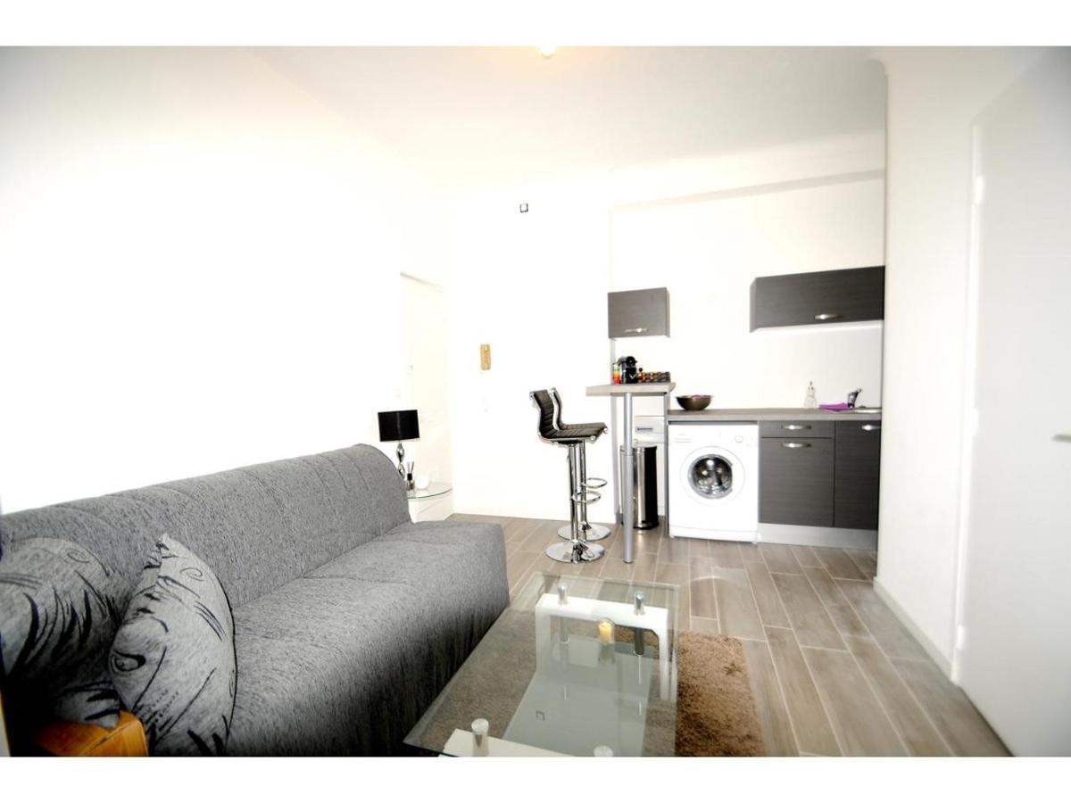 Superbe Studio Meuble Cosy Avec Lit Superconfort Au Calme Jean Medecin Nice Exterior photo